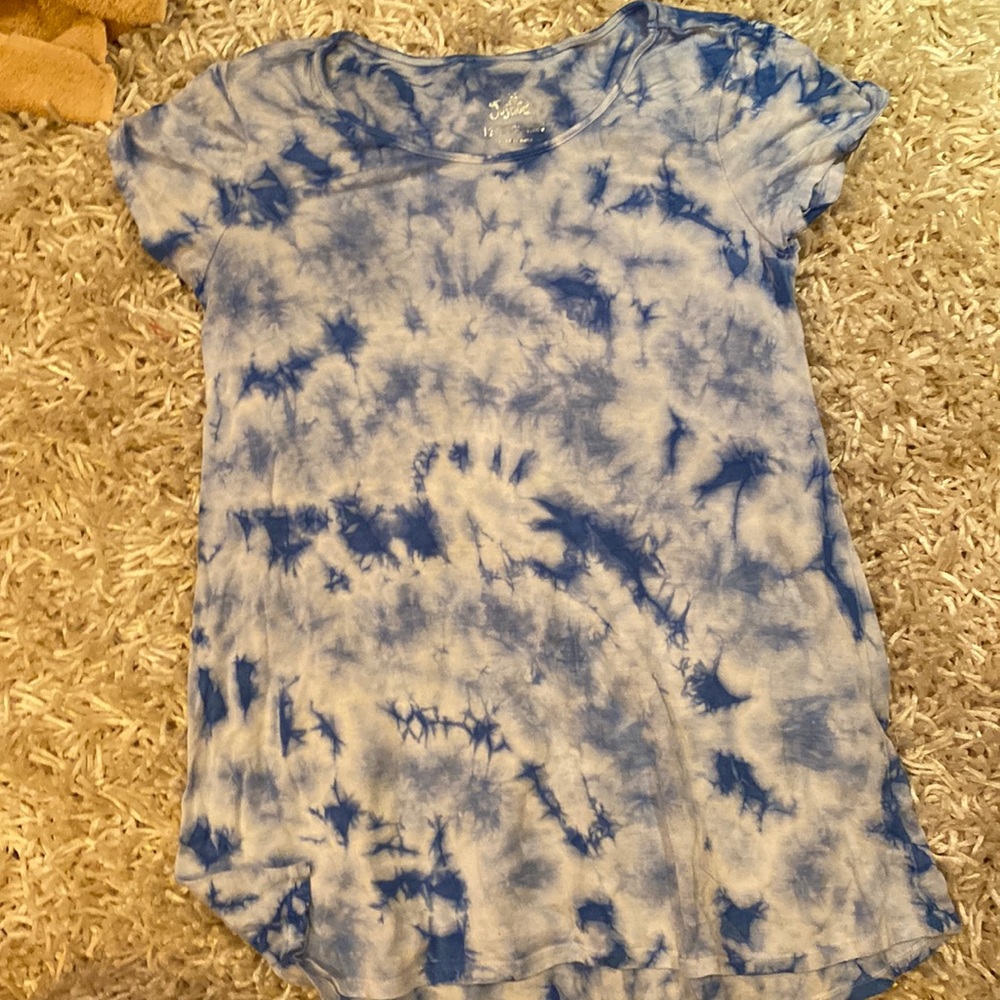 Girls justice shirt